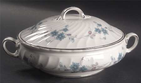 Delphine (Older, Platinum Trim) Round Covered Vegetable