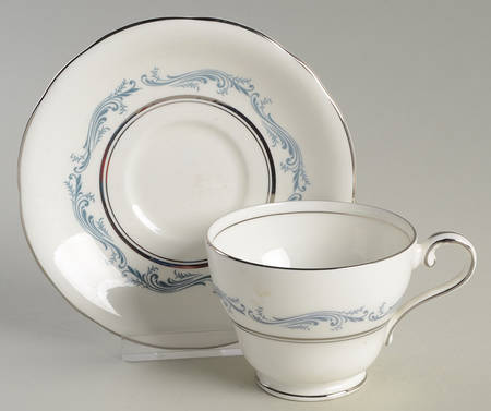 Denver Footed Cup & Saucer Set