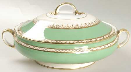 Desborough Green Round Covered Vegetable