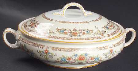 Devonshire Round Covered Vegetable