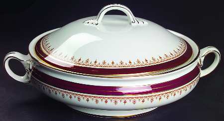 Durham Maroon (Smooth) Round Covered Vegetable