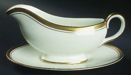 Elizabeth (Smooth) Gravy Boat & Underplate