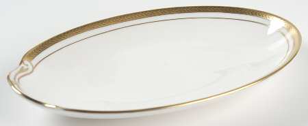 Elizabeth (Smooth) Pickle Dish