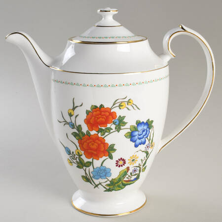 Famille Rose Coffee Pot & Lid