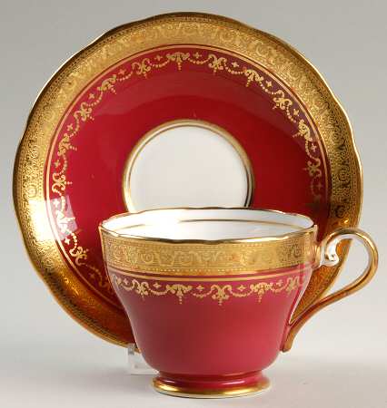 Georgian Maroon (Scalloped) Footed Cup & Saucer Set