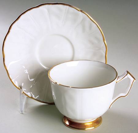 Golden Crocus (Coupe) Footed Cup & Saucer Set