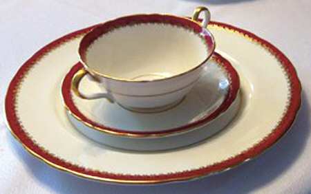 Guildhall Maroon Footed Cream Soup Bowl & Saucer Set
