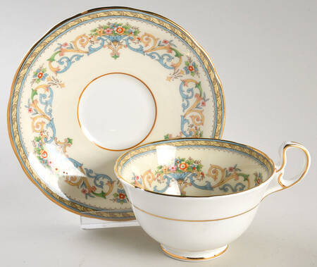 Henley (Scalloped, Gold Trim) Footed Cup & Saucer Set