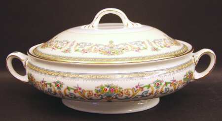 Henley (Smooth, Gold Trim, Green Backstamp) Round Covered Vegetable