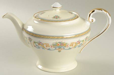 Henley (Smooth, Gold Trim, Green Backstamp) Mini Teapot & Lid