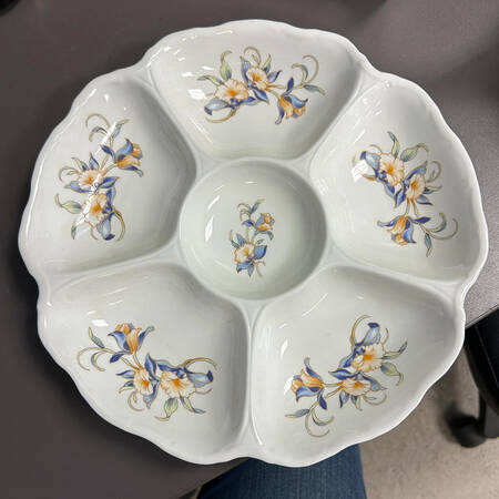 Just Orchids 1 Piece Chip & Dip