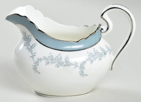 Kenmore (Scalloped) Mini Creamer