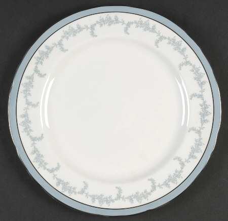 Kenmore (Scalloped) Luncheon Plate