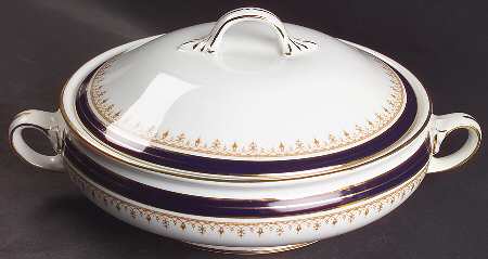 Leighton Cobalt (Smooth) Round Covered Vegetable