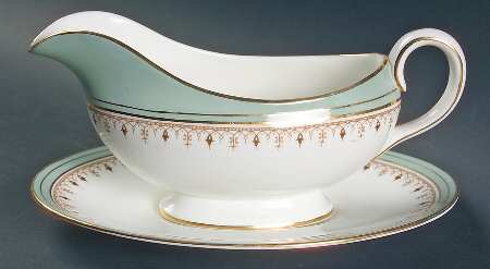 Lincoln Green Gravy Boat & Underplate