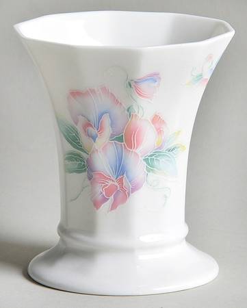 Little Sweetheart Spill Vase
