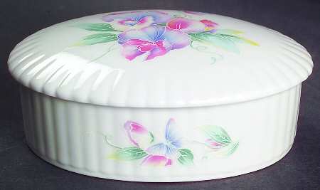 Little Sweetheart Oval Box & Lid