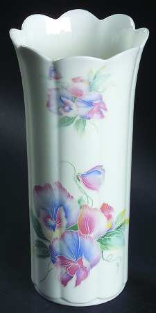 Little Sweetheart 8" Mayfair Vase