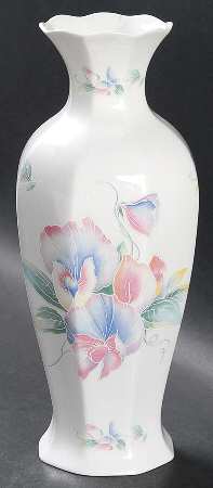 Little Sweetheart 9" Chatsworth Vase