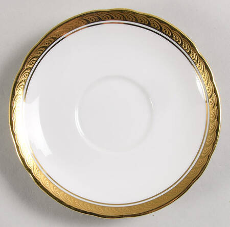 Majestic (Scalloped) Saucer