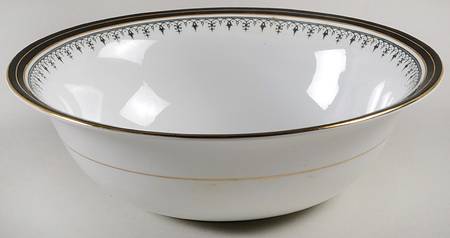 Midnight 9" Round Vegetable Bowl