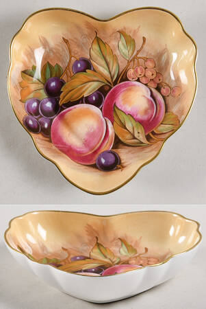 Orchard Gold Heart Shaped Dish by John  Aynsley & Sons