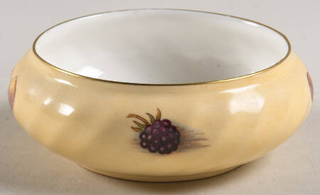 Orchard Gold Powder Box No Lid by John  Aynsley & Sons
