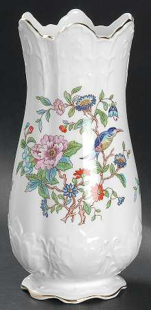 Pembroke (Gold Trim) 8'' Victorian Vase by John  Aynsley & Sons