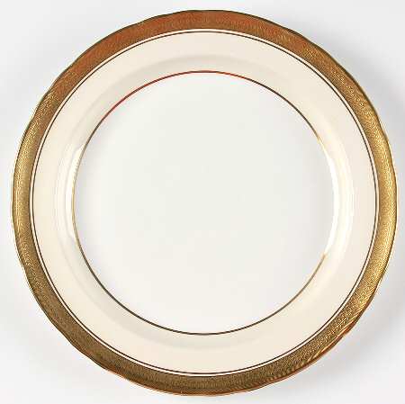 Sandringham (Scalloped) 12" Chop Plate (Round Platter)