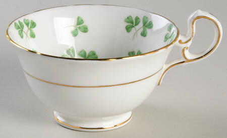 Shamrock (Rim, Scalloped) Footed Cup