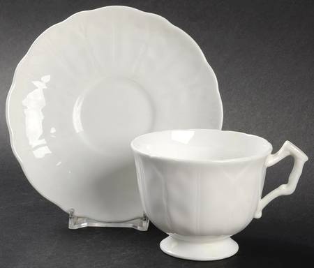 Snow Crocus Footed Cup & Saucer Set