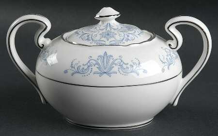 Venetian (Scalloped) Sugar Bowl & Lid