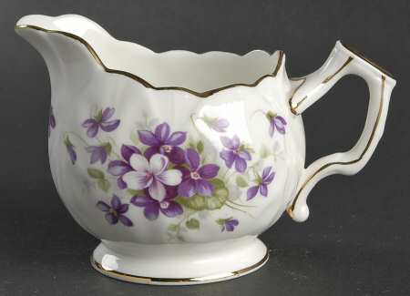 Violette (White Background) Creamer
