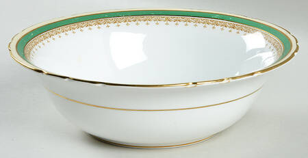 Wendover Green 9" Round Vegetable Bowl