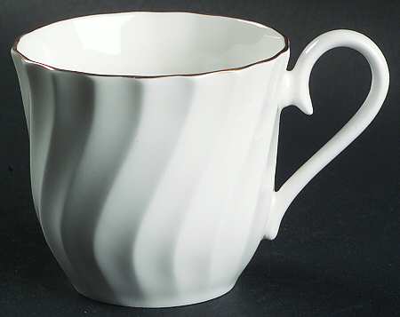 Whisper Gold Trim Flat Cup