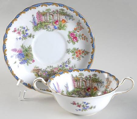 Wilton (Scalloped, Gold Trim) Flat Cream Soup Bowl & Saucer Set