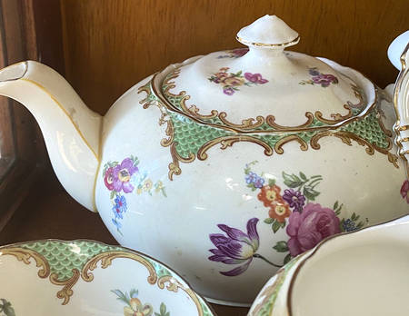 Wilton Green Teapot & Lid
