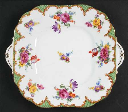 Wilton Green Square Handled Cake Plate