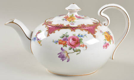 Wilton Pink Red (Scalloped) Teapot & Lid