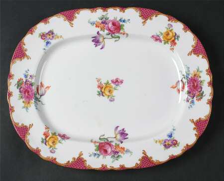 Wilton Pink Red (Scalloped) 11" Oval Serving Platter