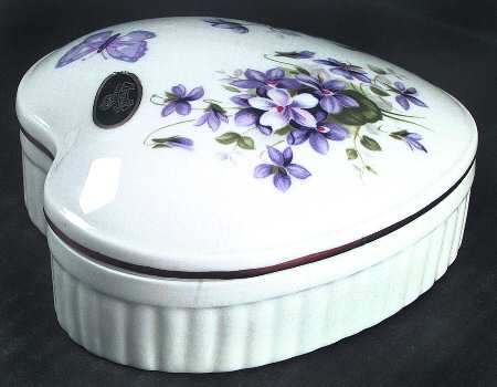 Wild Violets Heart Shape Box & Lid