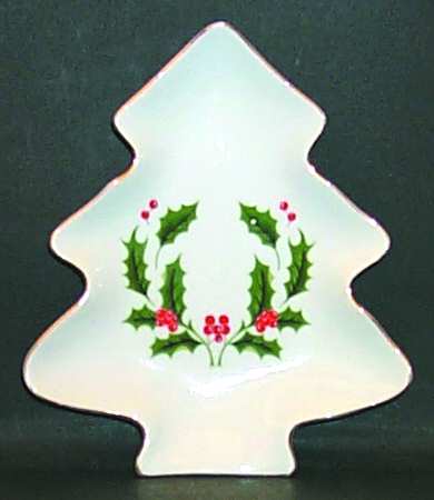 Christmas Holly (Porcelain) 1 Part Medium Tree Shaped Dish