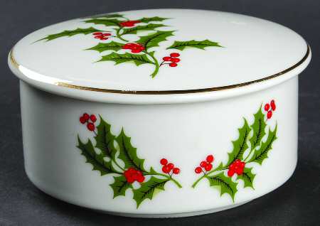 Christmas Holly (Porcelain) Round Box & Lid with Candle