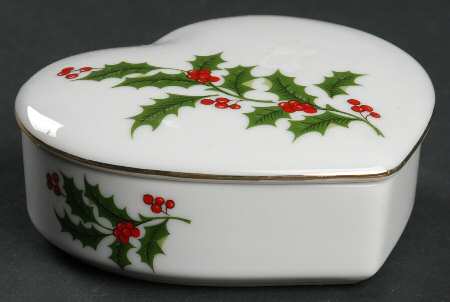 Christmas Holly (Porcelain) Heart Shape Box & Lid