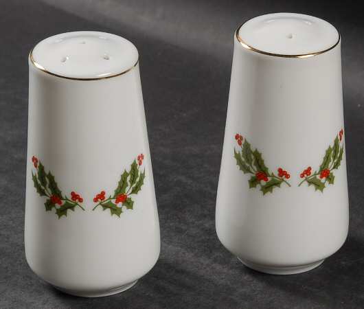 Christmas Holly (Porcelain) Salt & Pepper Set