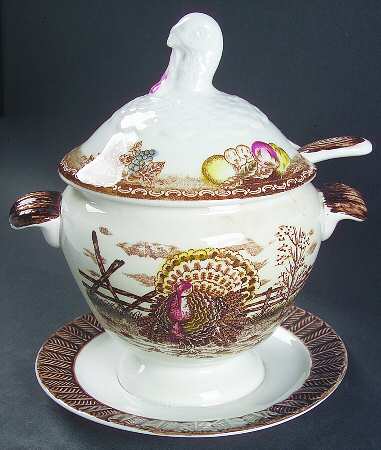 King Tom Sauce Boat W/Attached Underplate,Lid & Ladle