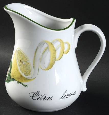 Elysian Gardens 16 Oz Pitcher