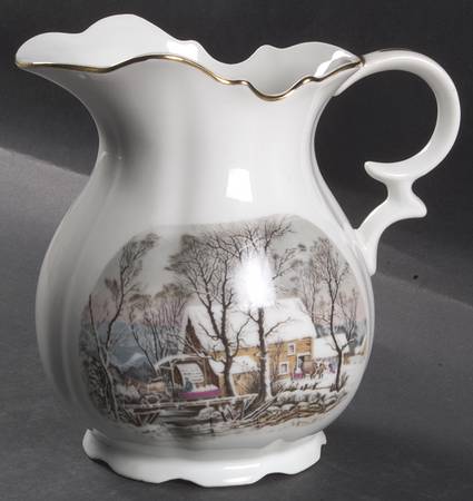 Currier & Ives (Scalloped) 32 Oz Pitcher