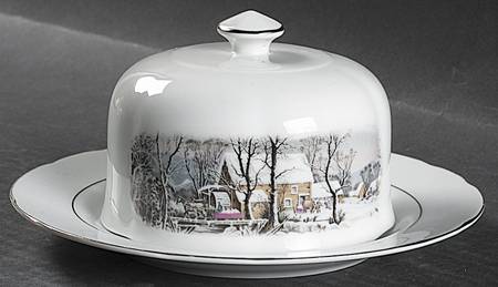 Currier & Ives (Scalloped) Round Covered Butter