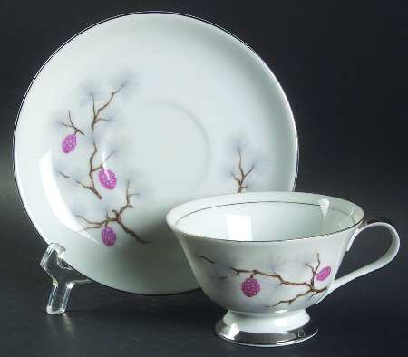 Pine Glow Footed Cup & Saucer Set